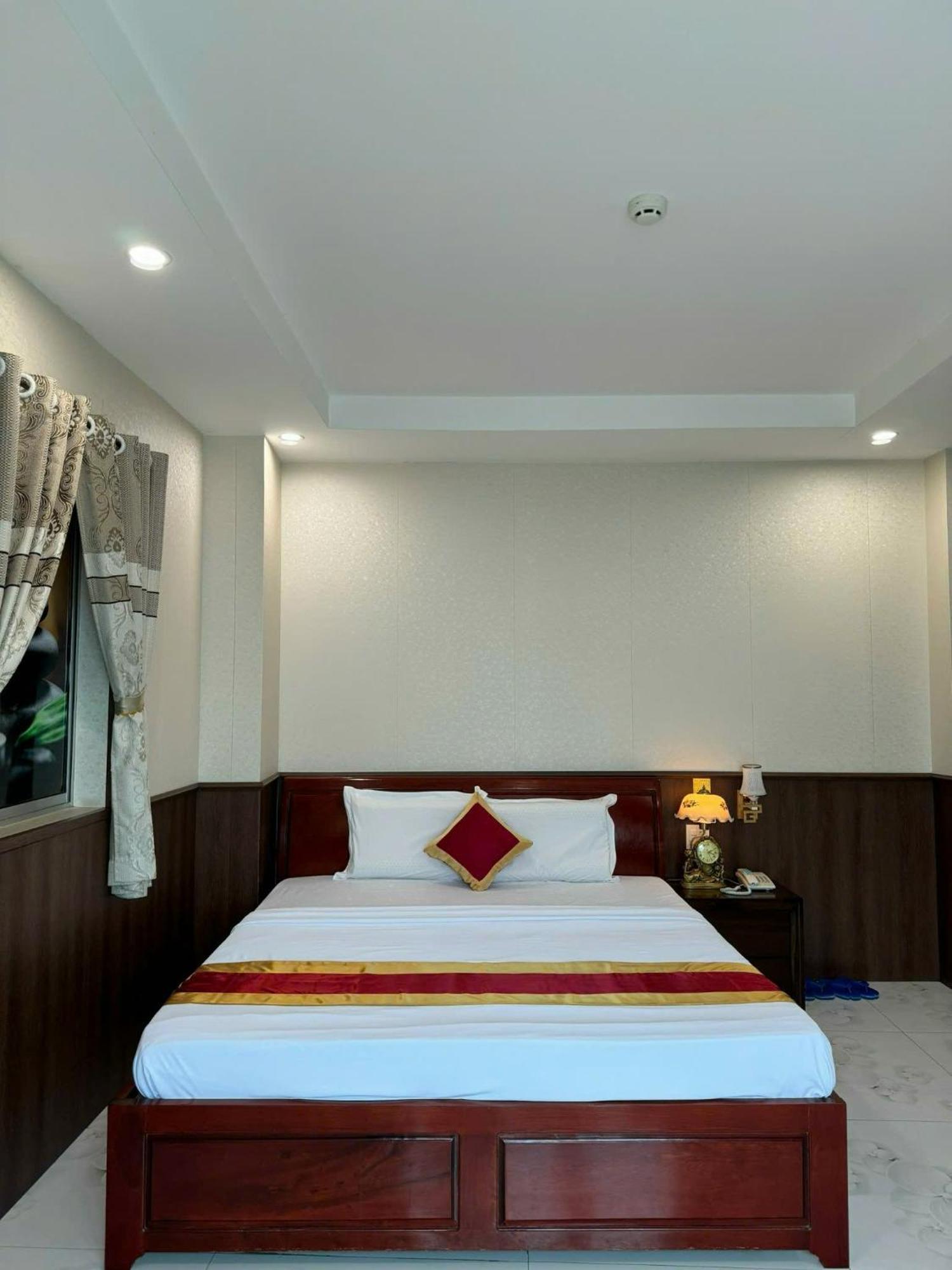 Thanh Dat Hotel Bac Lieu Экстерьер фото